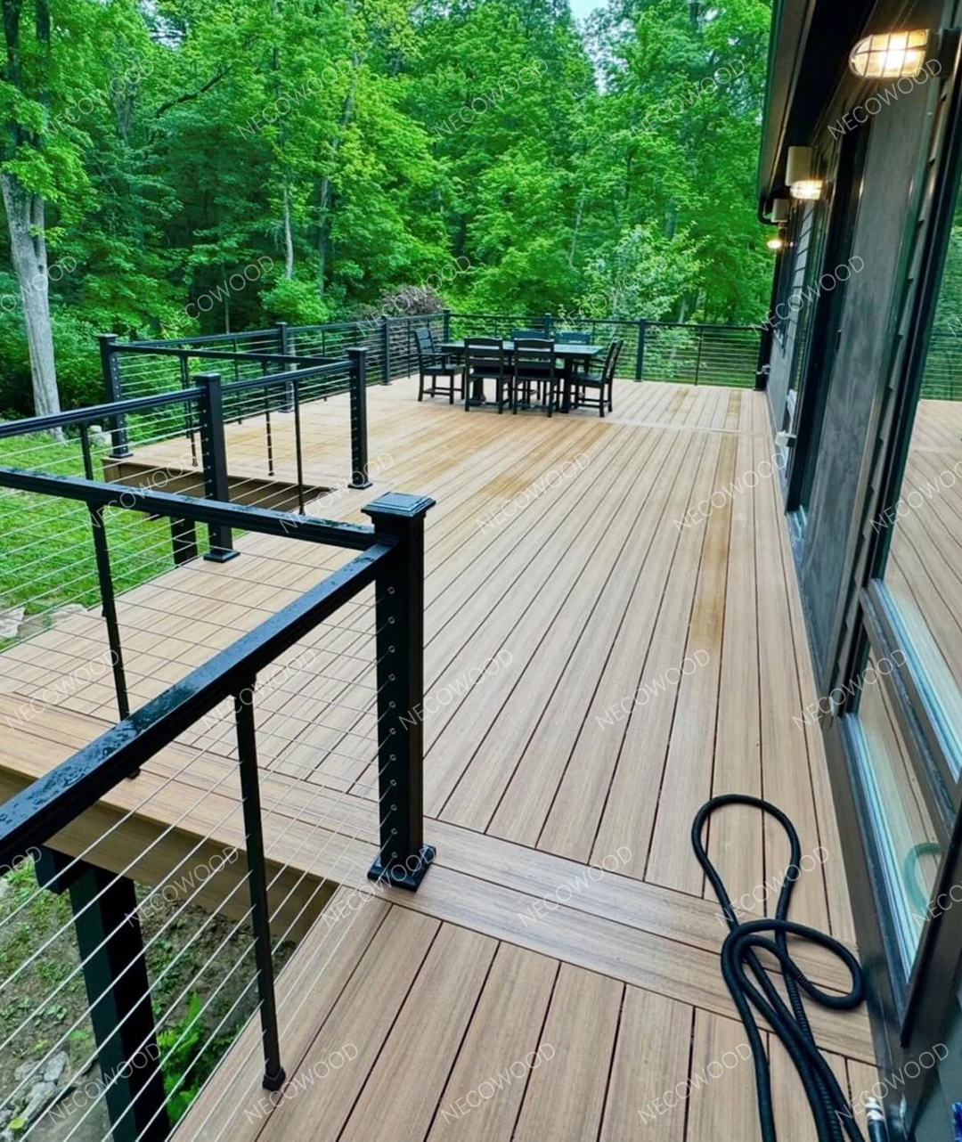 Soluções de decks WPC para villas e jardins: transformando a luxuosa vida ao ar livre do Kuwait