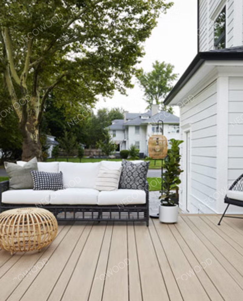 Fornecimento de decks compostos OEM e a granel para distribuidores do Kuwait